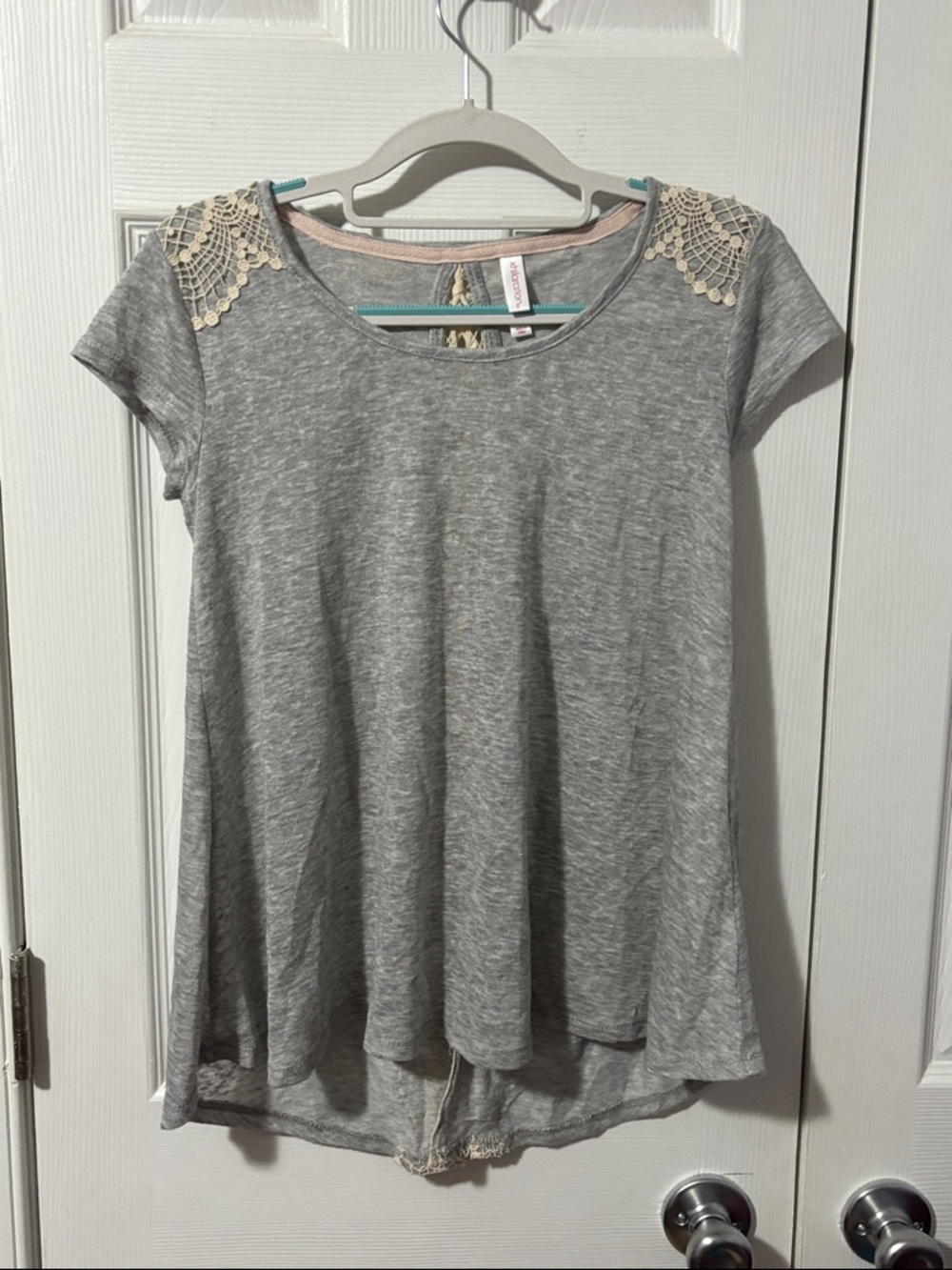 Women's Gray Scoop-Neck Tee with Cream Lace Shoulders